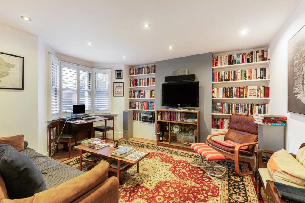 Main image of property: New Kings Road, London