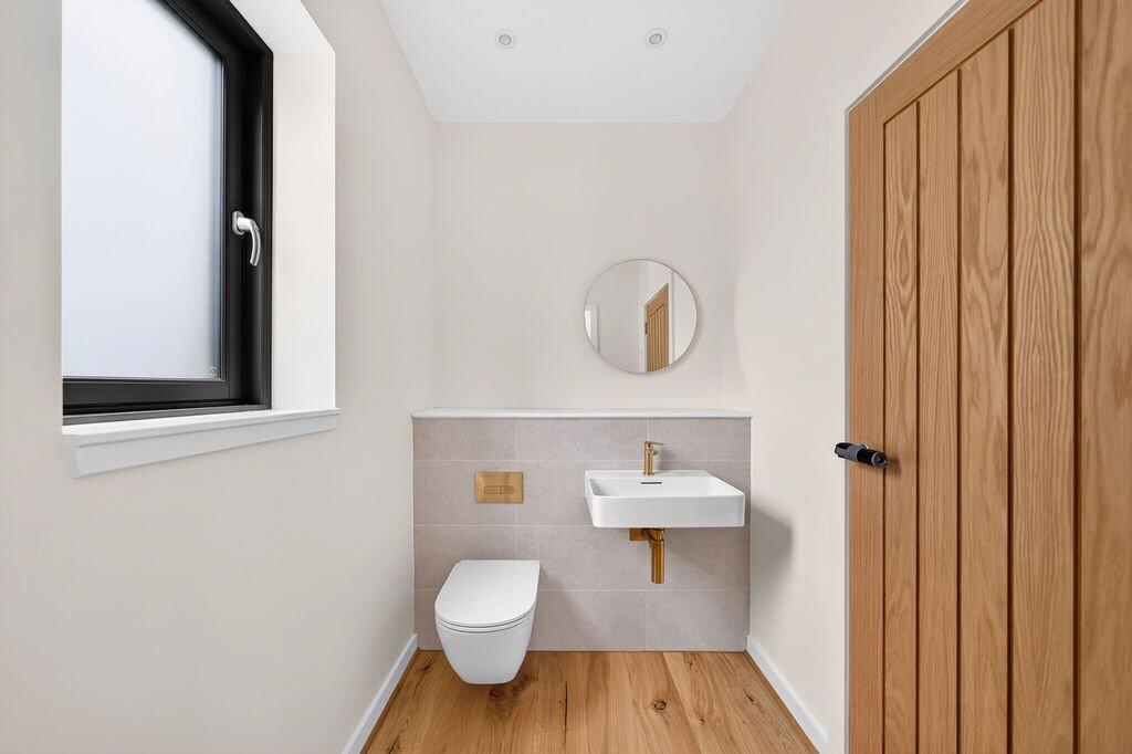 House in Edinburgh - More