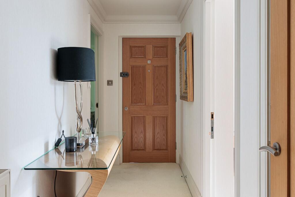 Apartment in Knutsford, Cheshire East - View 3