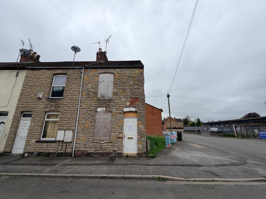 Main image of property: 23 Portland Terrace, Gainsborough, Lincolnshire DN21 1JR