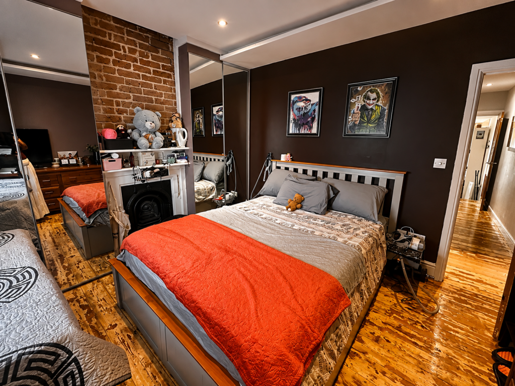 House in Rochester, Kent - More
