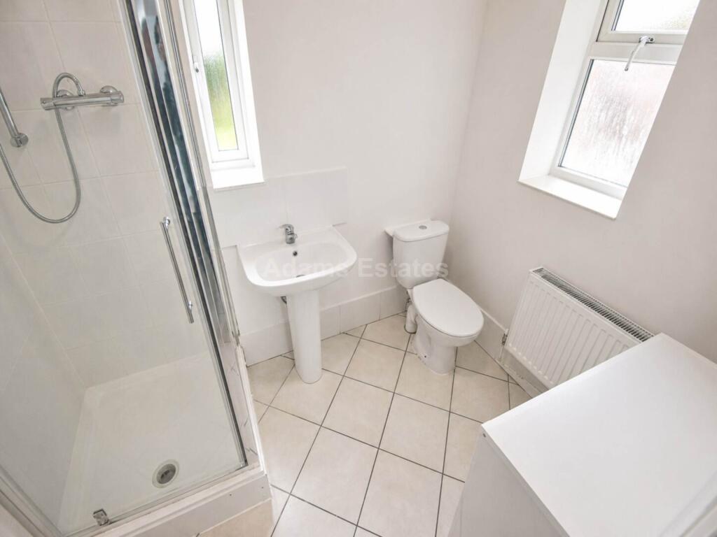 Apartment in Reading - View 5