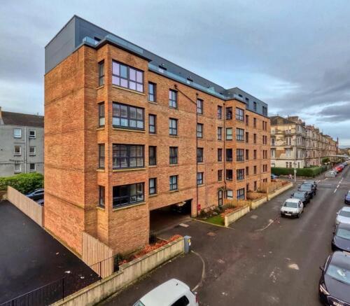 Main image of property: 102 Finlay Drive, Dennistoun, G31 2QX