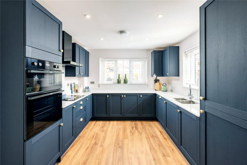 House in Exeter - View 2