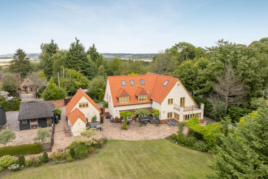 Main image of property: Chinnor Road, Bledlow Ridge, High Wycombe, Buckinghamshire, HP14