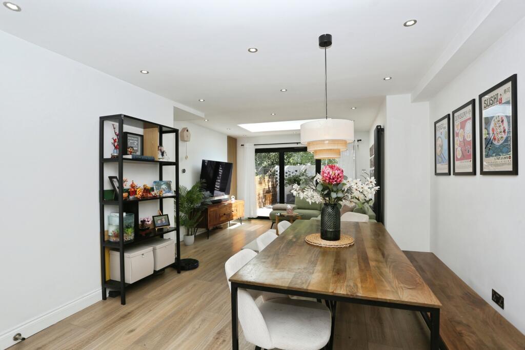 House in London - View 4
