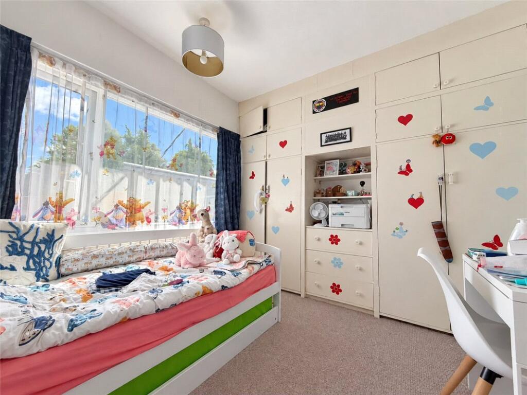 House in Bromley - View 5
