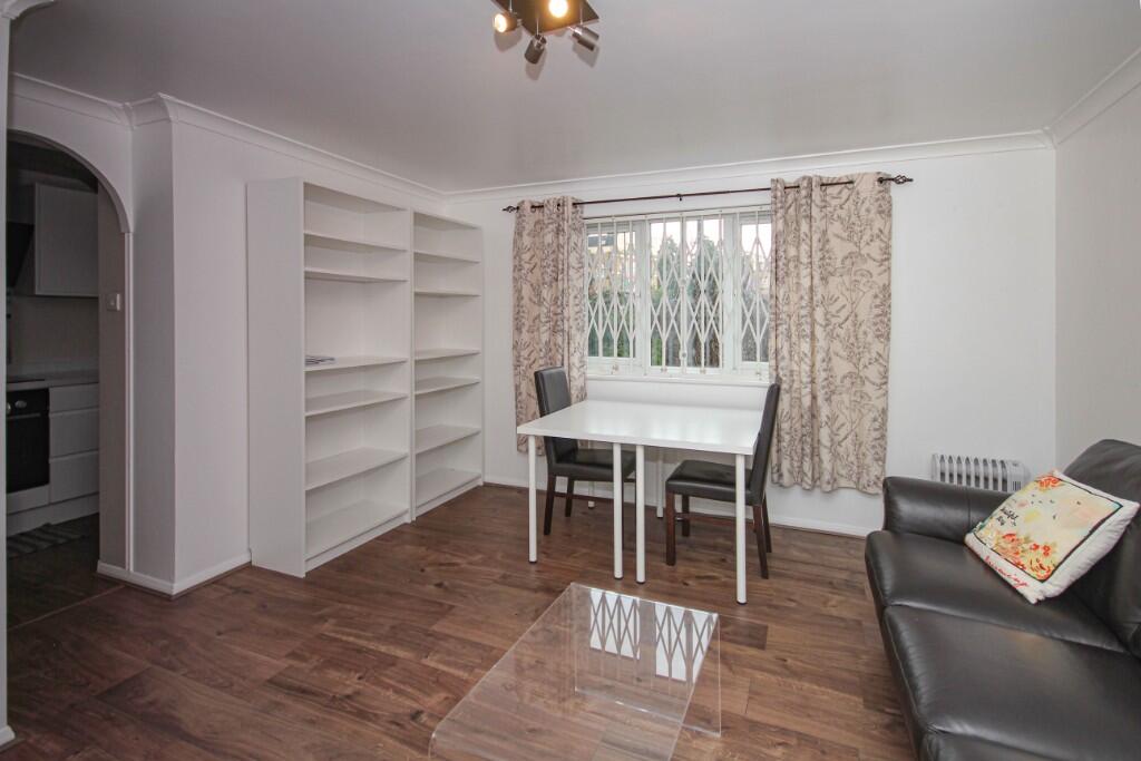 2 bedroom ground floor flat for rent