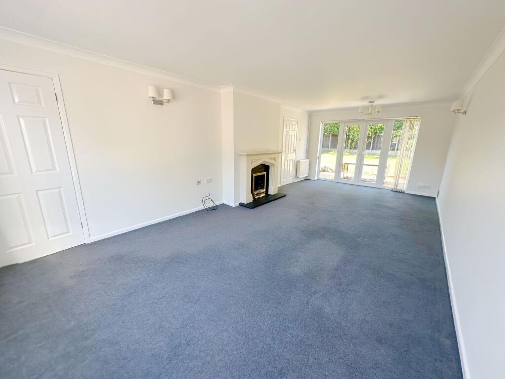 House in Blunham, Central Bedfordshire - View 3