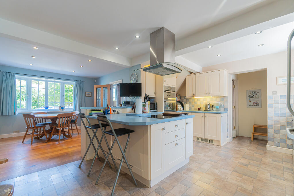 House in Southampton - View 3
