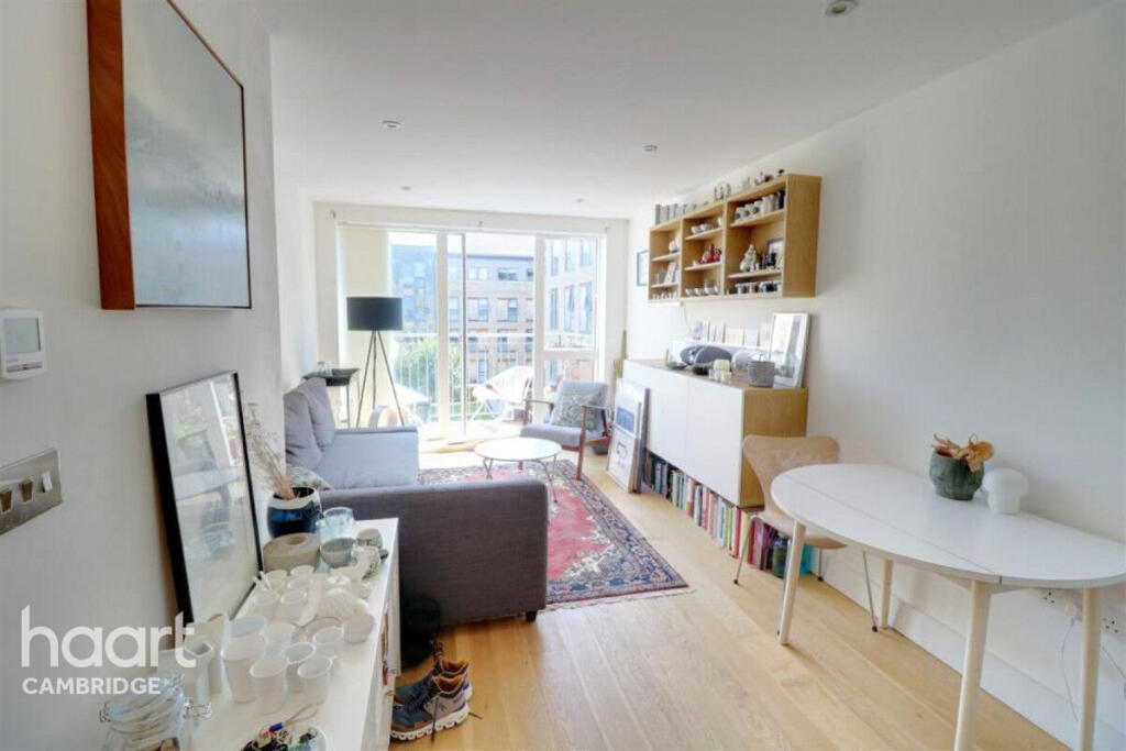 Apartment in Cambridge - View 4