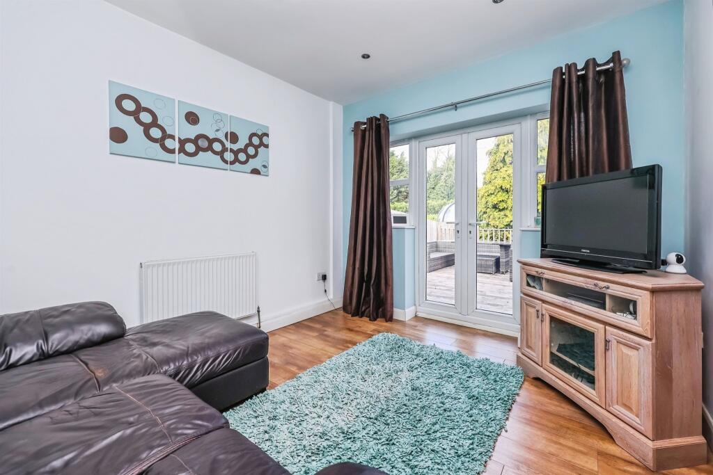 House in Ashfield, Hucknall - More