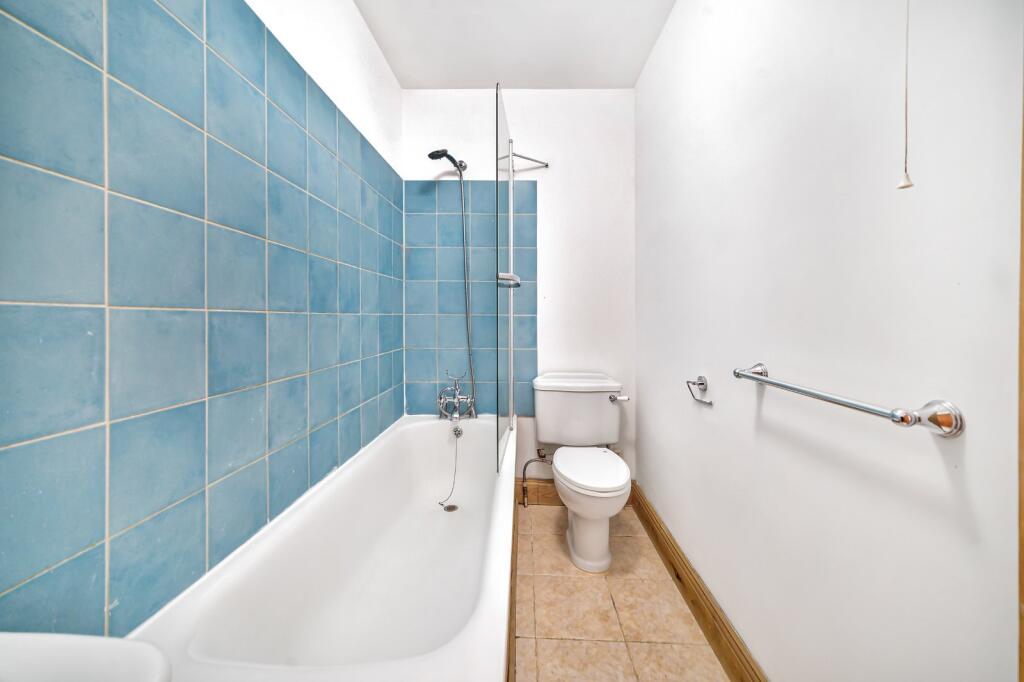 House in Twickenham - View 5