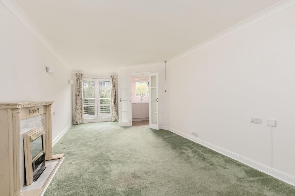 Apartment in Edinburgh - View 4