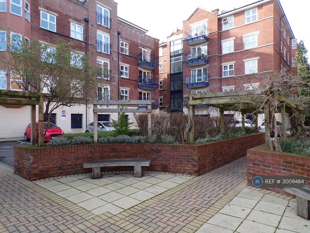 Main image of property: Far Headingley / Weetwood, Leeds, LS16