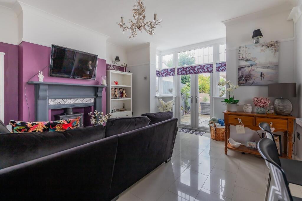 House in Cardiff - More