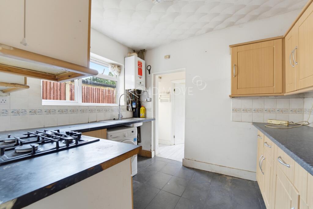 House in Twickenham - More