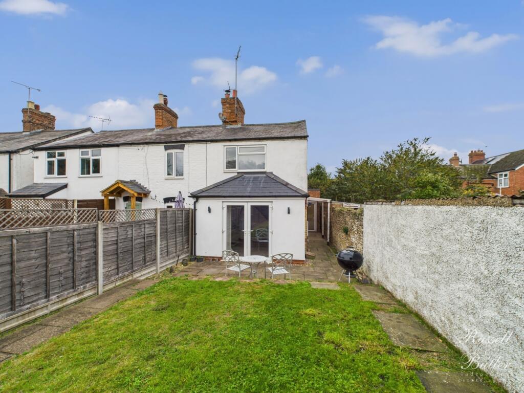 Main image of property: Banbury Road, Brackley, NN13 6BA