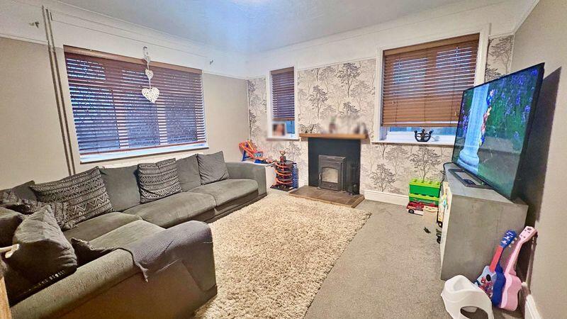 House in North Kesteven, Bracebridge Heath - View 4