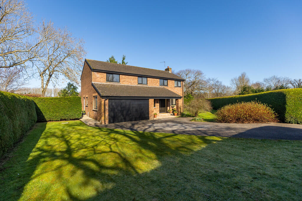 Main image of property: 7 Lowther Glen, Eamont Bridge