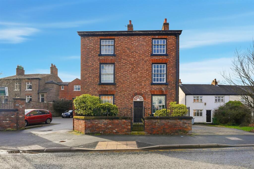 1-bed flat on Bullock House, Mill Lane, Macclesfield, £129,950