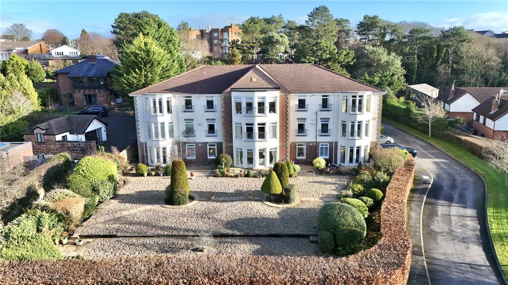 3-bed apartment on Thurstaston Road, Heswall, Wirral, CH60, £500,000