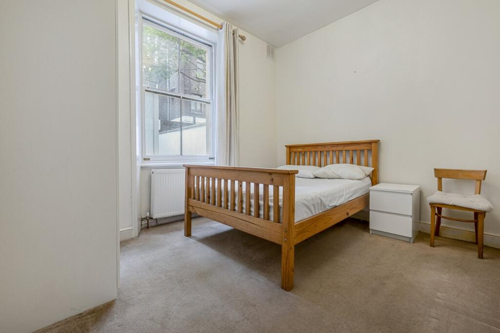 Apartment in London - View 3