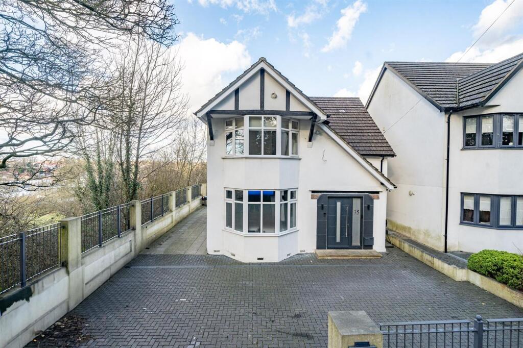 Main image of property: Adeyfield Road, Hemel Hempstead, HP2