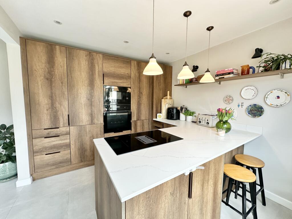 Wythenshawe Road, Sale, Cheshire, Greater Manchester, M33 photo 2