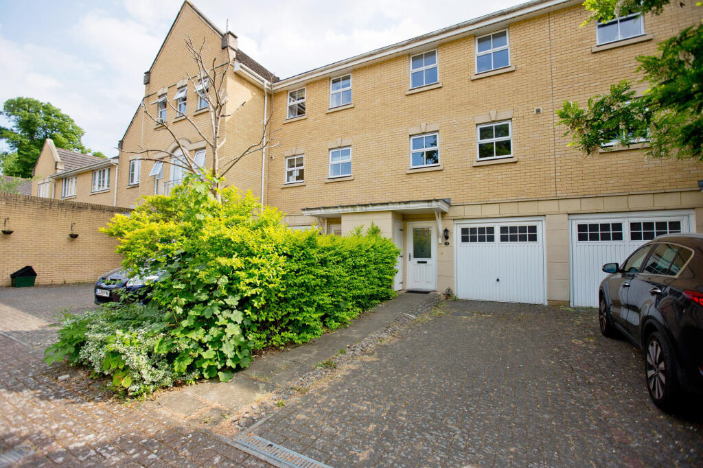 Main image of property: Sparkes Close, Kent, BR2
