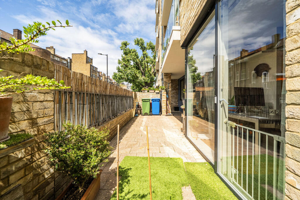 Main image of property: Red Lion Row, London, SE17, Elephant and Castle, London, SE17