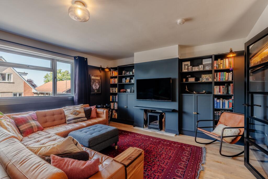 House in Edinburgh, Cramond - View 2