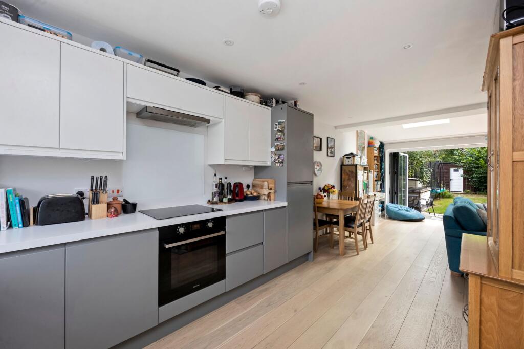 House in Brighton - View 4