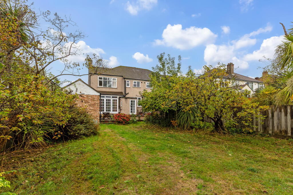 Main image of property: Kenton Lane, Harrow, HA3