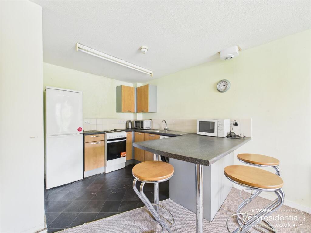 2-bed flat on The Sidings, Liverpool, £90,000