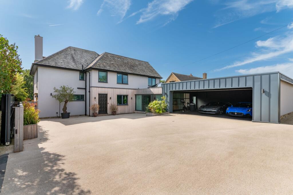 Main image of property: Woodlands, Broomfield Lane, Stocksbridge S36 2AQ