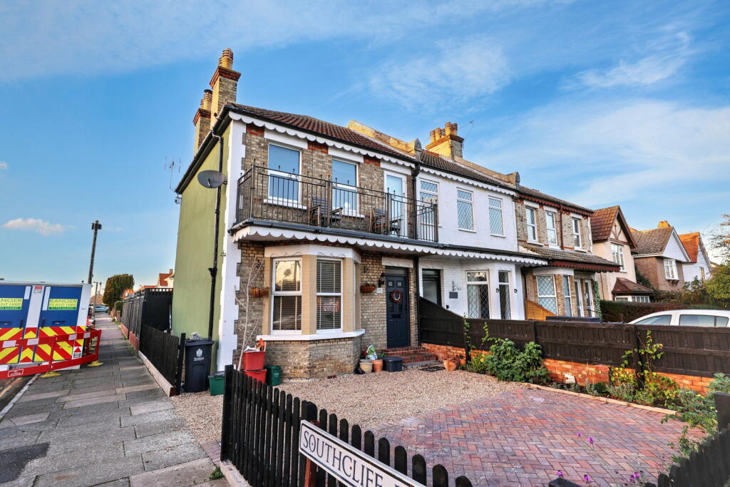 Main image of property: Holland Road, Clacton-on-sea, CO15 6ND