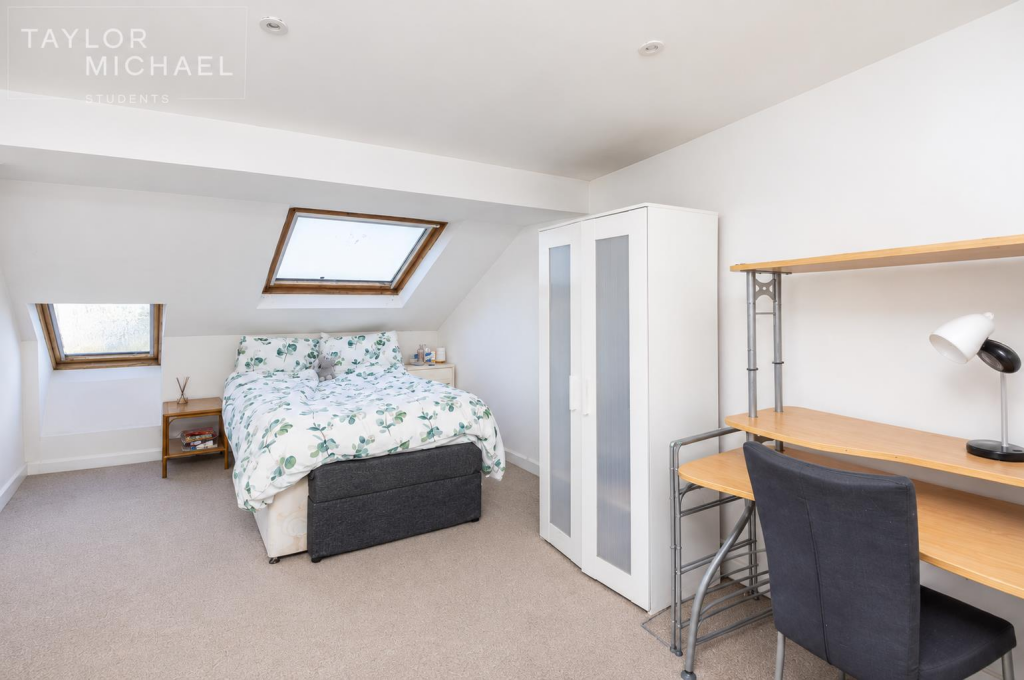 House in Brighton - View 4