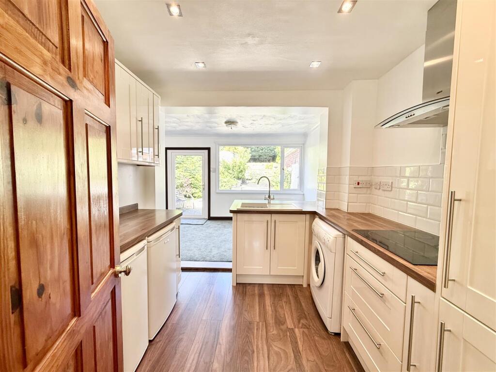 House in Dudley, West Midlands - View 3