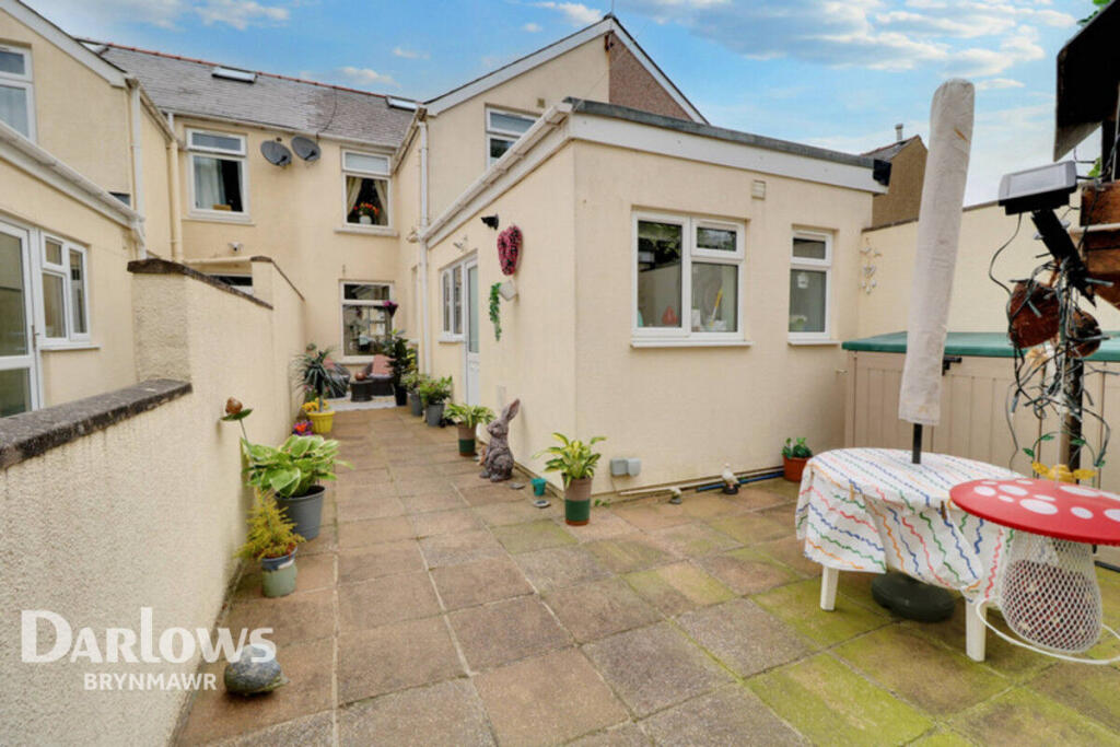 King Street, Brynmawr photo 4