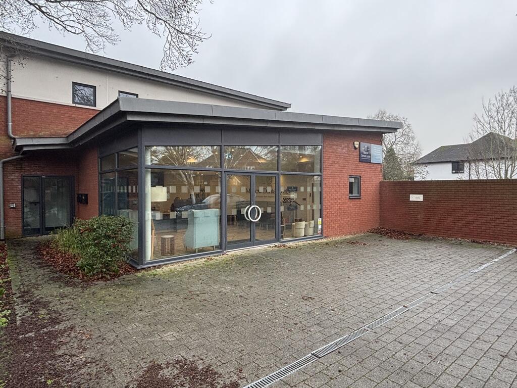 Main image of property: 18, Institute Road , Marlow, Buckinghamshire, SL7 1BN