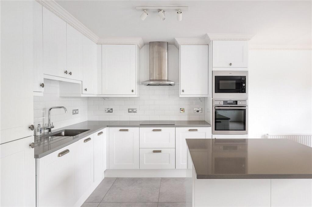 Apartment in London, City of Westminster - View 4