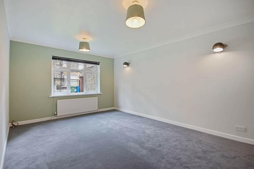 2 bedroom ground floor flat for rent