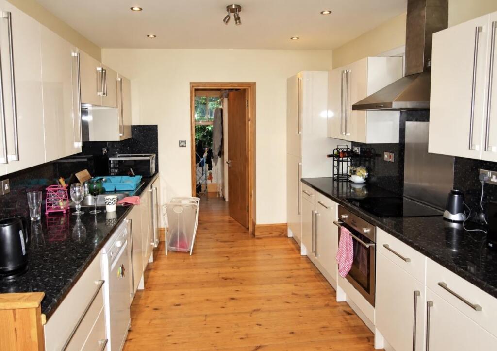 Apartment in London, Bromley-by-Bow, Bow - View 3