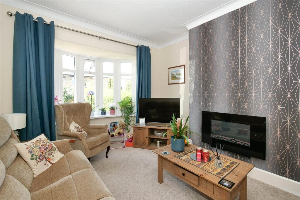 House in Bradford, Baildon - View 2