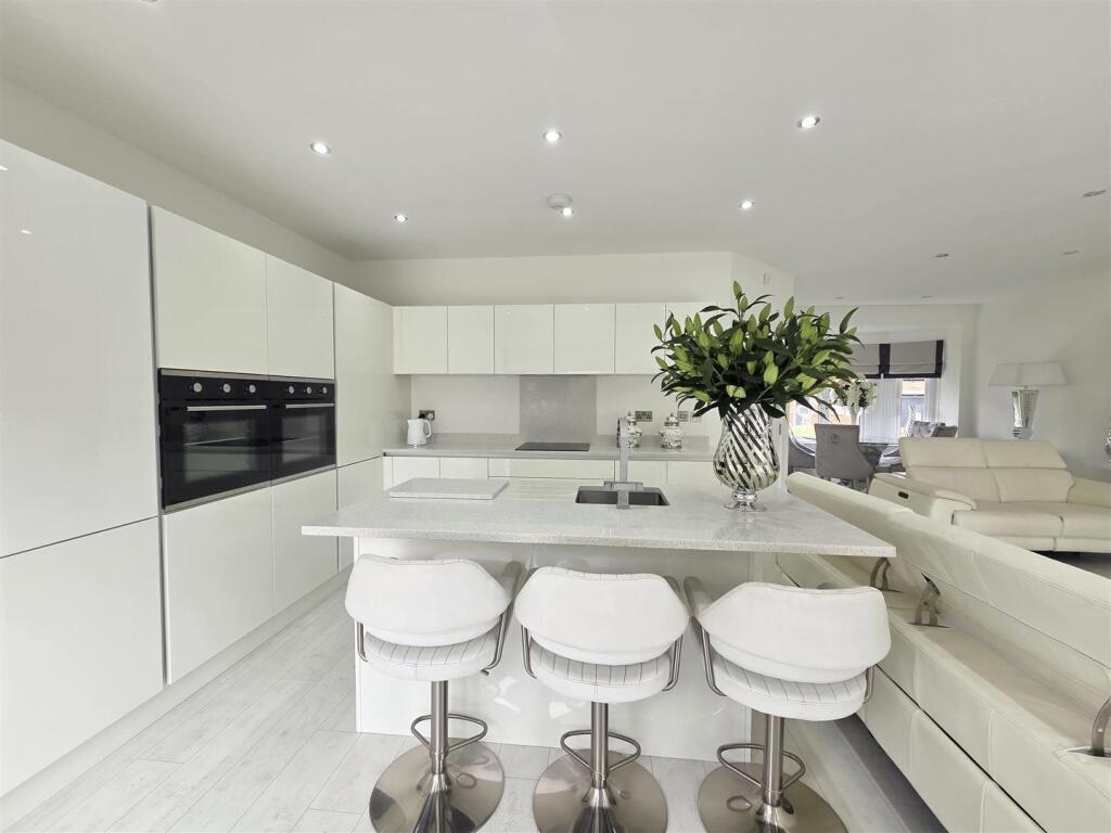 House in Mansfield, Warsop - View 6