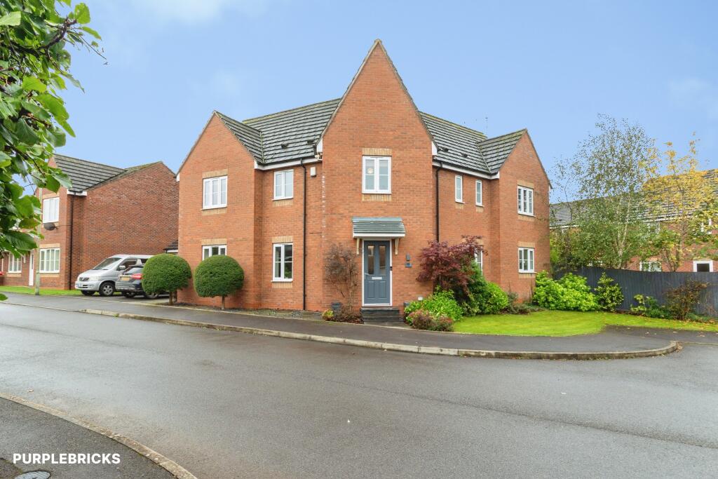 5-bed detached on Railway Close, Market Drayton, TF9, £475,000