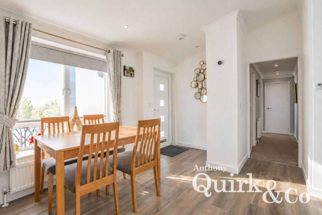 House in Castle Point, Canvey Island - More