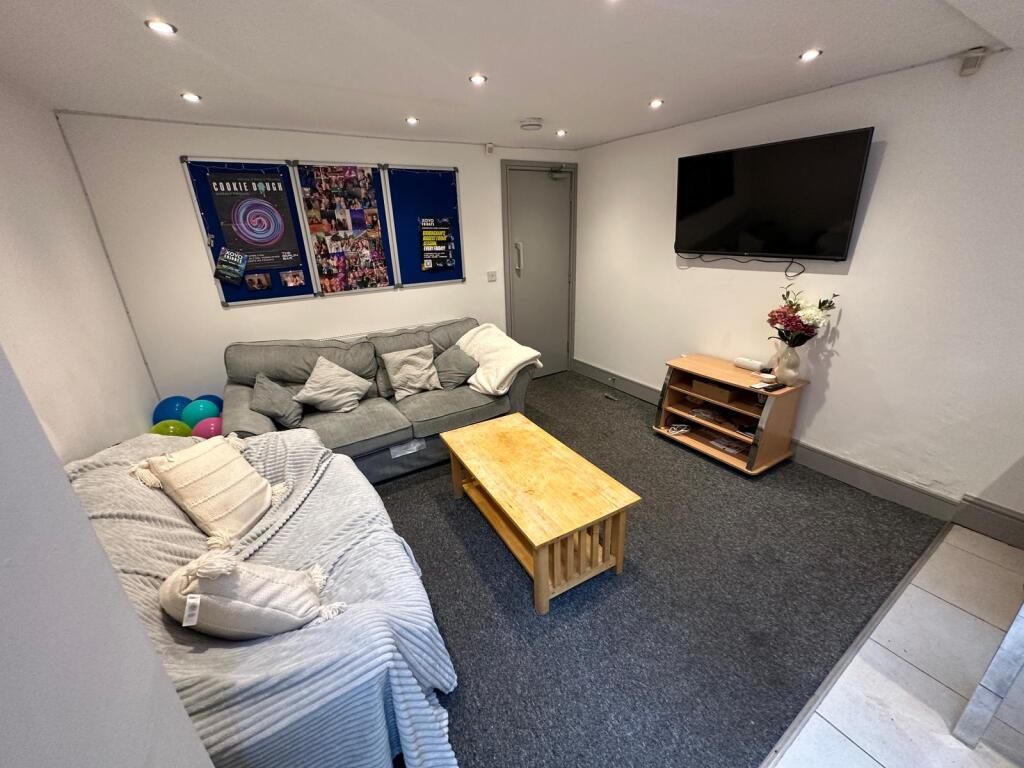 House in Birmingham - View 2