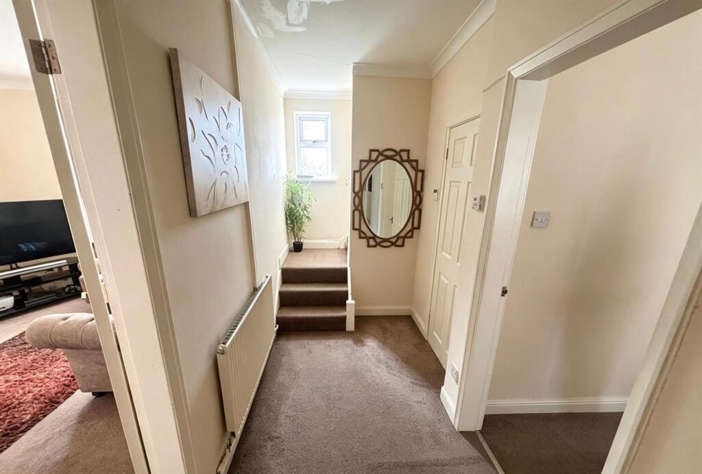 House in Oldham - View 4